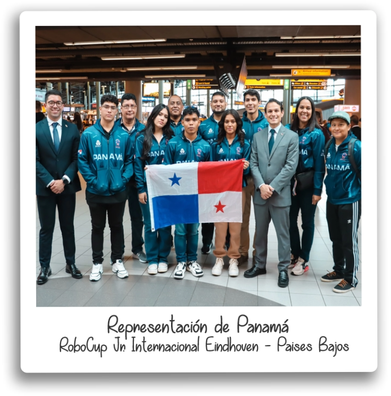 Grupo de Jovenes representantes en RoboCup